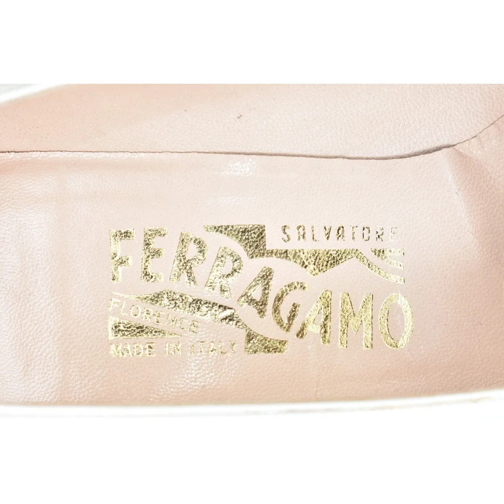 Salvatore Ferragamo Maresca Women Shoes Sz US 8.5 B Pumps Two Tone Cream & Taupe